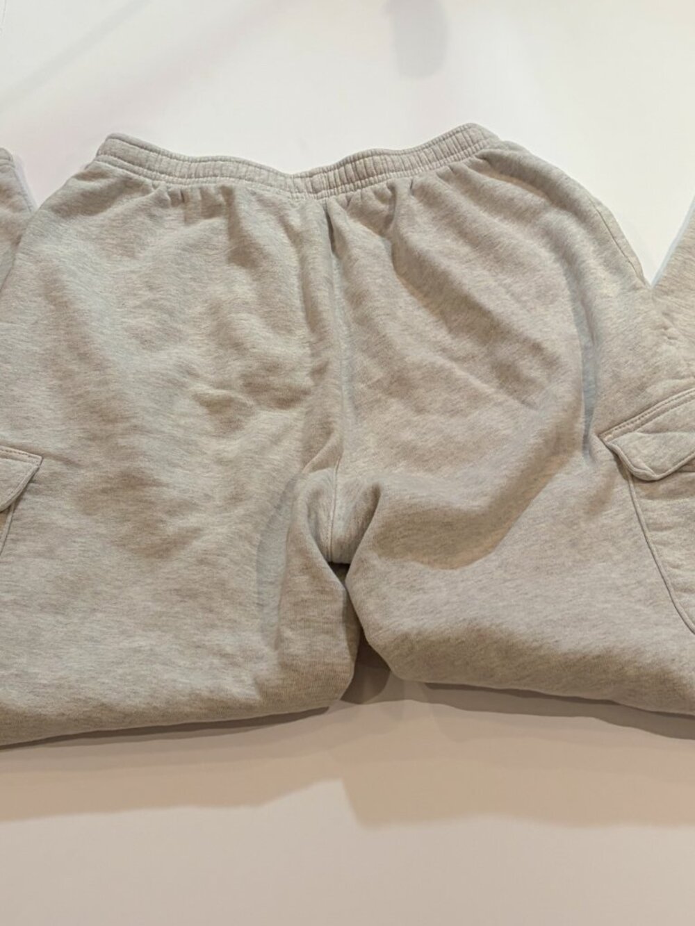 Brandy Melville Light Gray Cargo Sweatpants Wide Leg Fleece One Size - Picture 2 of 4